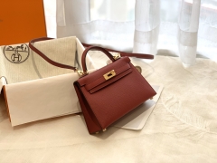 爱马仕HERMES 香港官网 必须拥有的小包包 mini kelly 二代 19cm espom  金扣 B3宝石红 特别有女人味